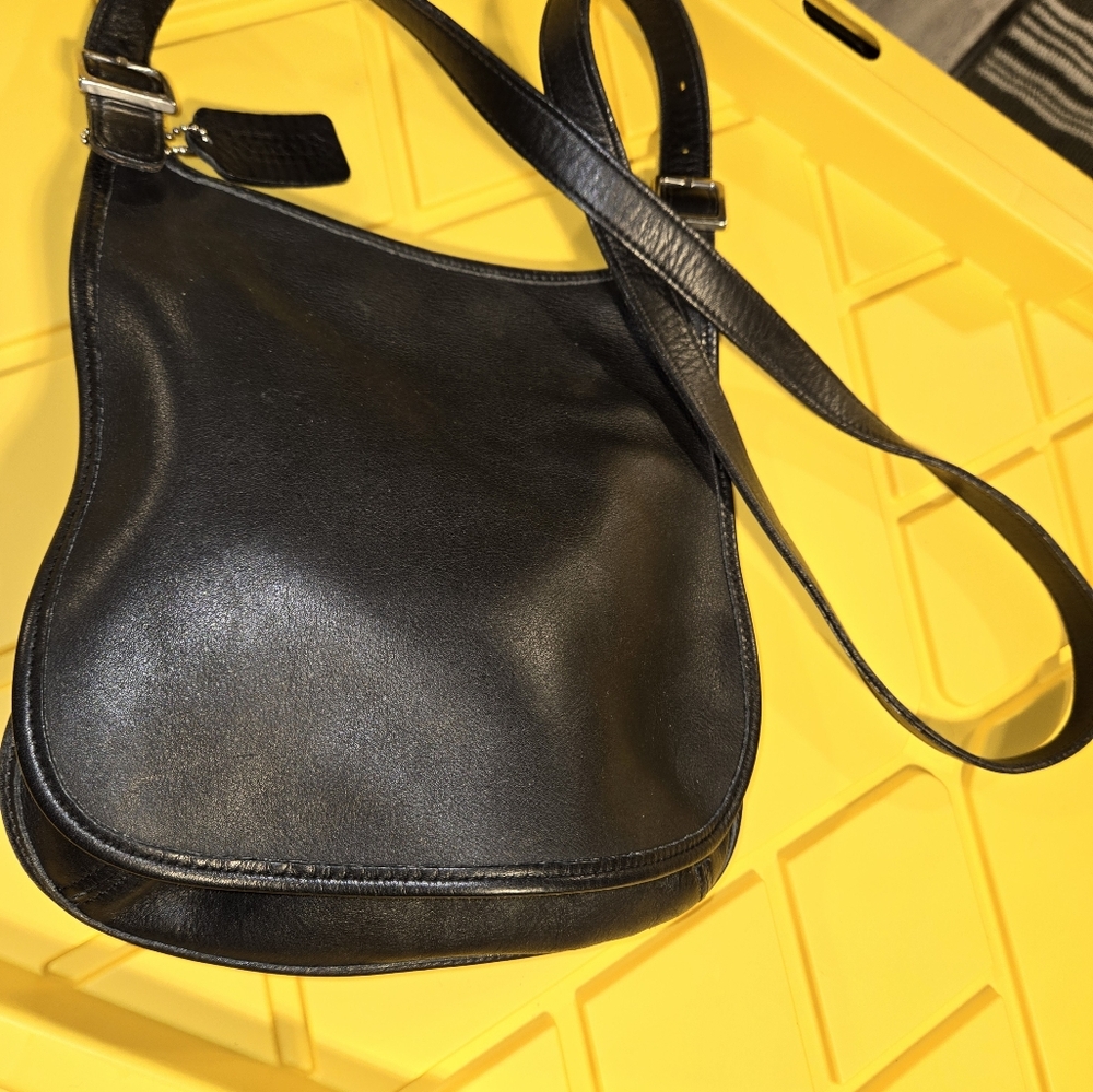 Coach purse black leather crossbody
